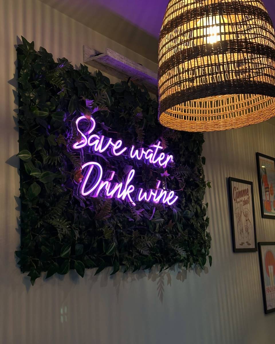 Privatisation de restaurant pour repas de fin d année entreprise à Dijon centre ville vers Dijon place de la Liberté